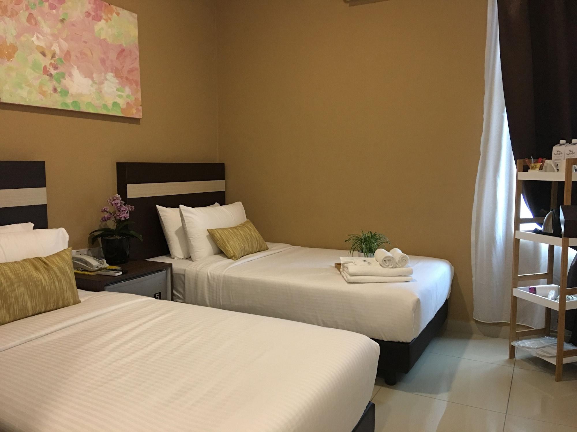 Chemara Boutique Hotel Miri Exteriör bild