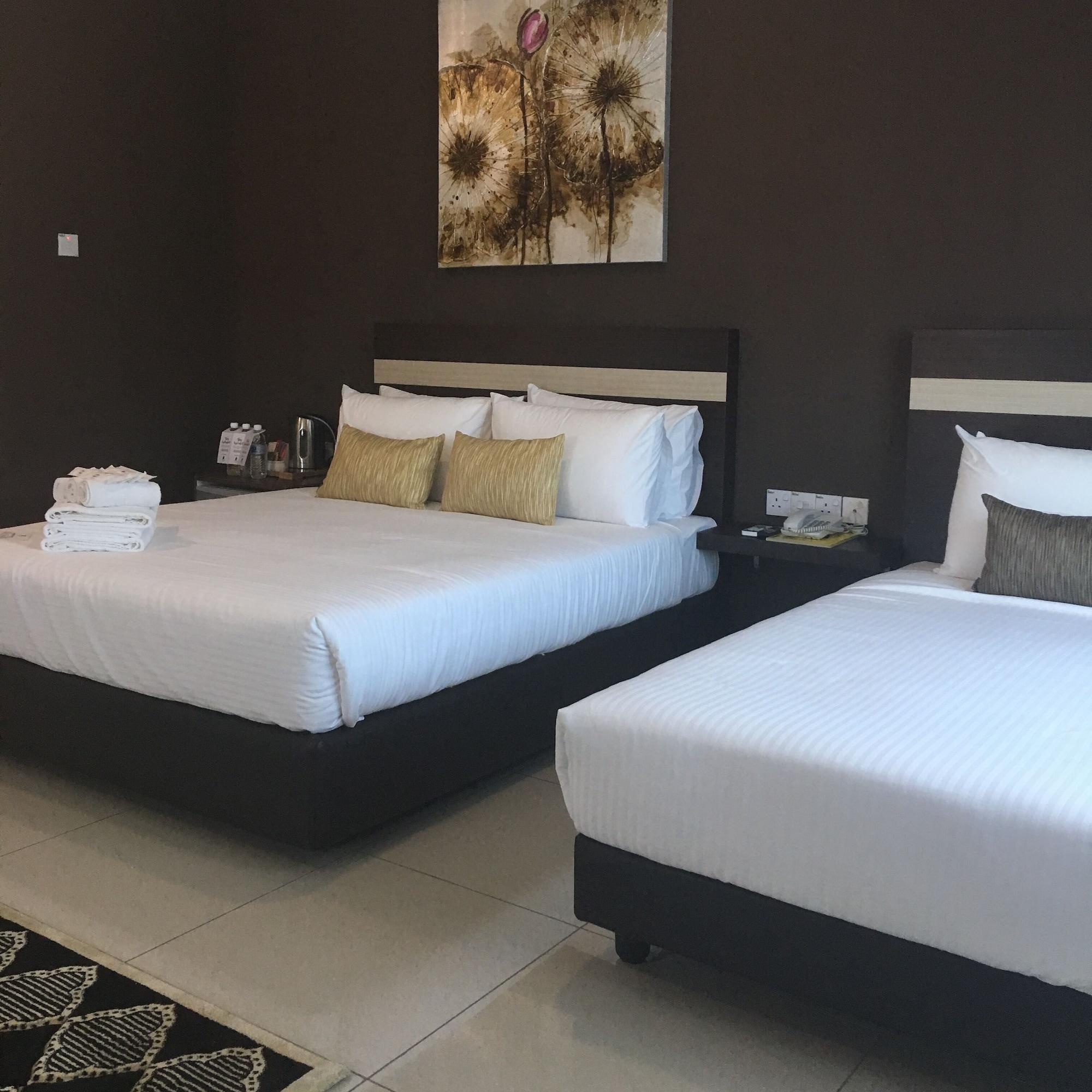 Chemara Boutique Hotel Miri Exteriör bild